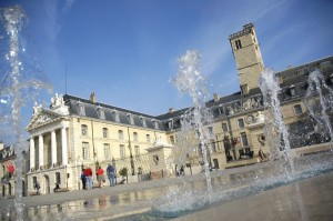 Place de la Liberation_Tour Philippe le Bon-®Atelier Demoulin